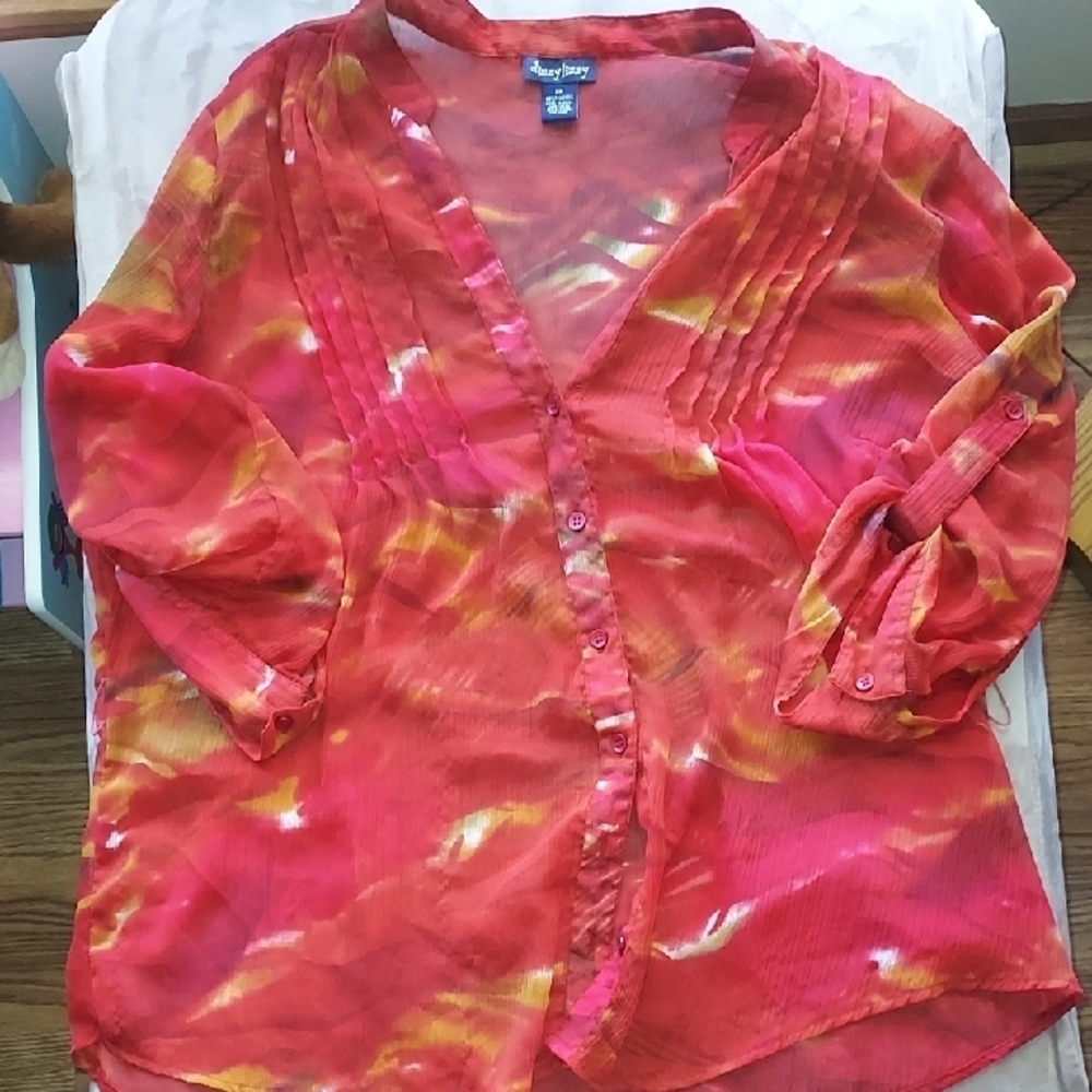 4/$18 Women's Red Button-Up Blouse